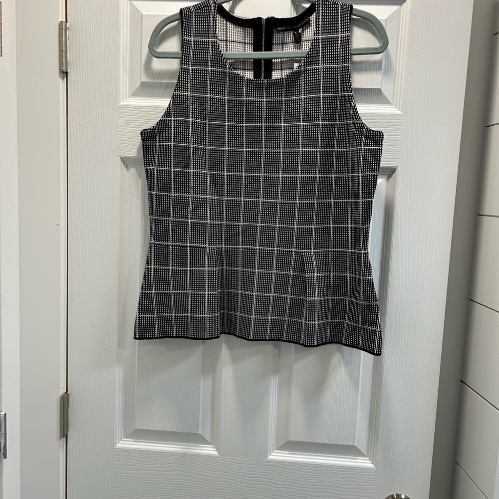 NWT Women’s Sleeveless Black and White Sweater